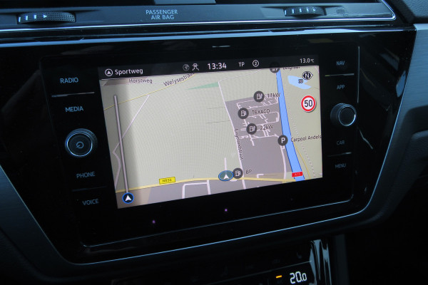 Volkswagen Touran 1.5 TSI Highline Business Automaat, Navi, Camera, El. Trekhaak