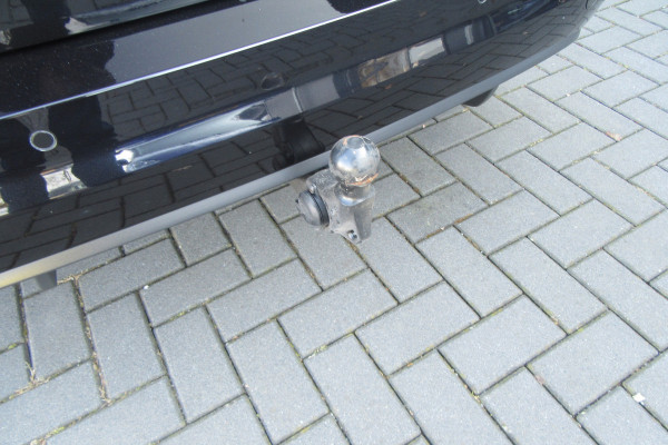 Volkswagen Touran 1.5 TSI Highline Business Automaat, Navi, Camera, El. Trekhaak