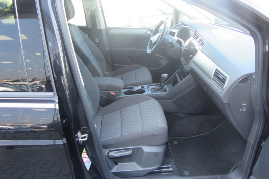 Volkswagen Touran 1.5 TSI Highline Business Automaat, Navi, Camera, El. Trekhaak
