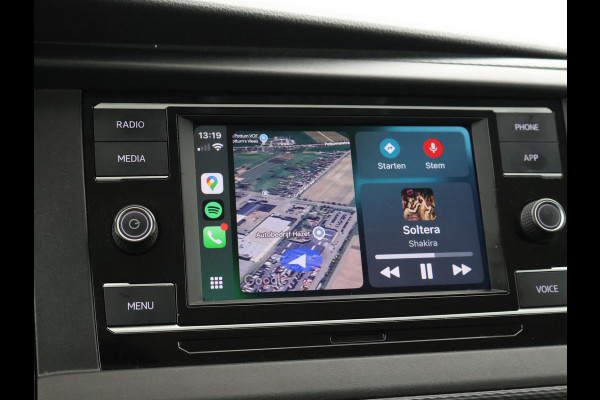 Volkswagen Transporter T6.1 2.0 TDI DUBBEL CABINE L2H1 + COMFORTSTOELEN | TREKHAAK | APPLE CARPLAY | CRUISE CONTROL