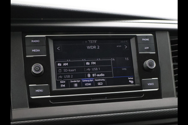 Volkswagen Transporter T6.1 2.0 TDI DUBBEL CABINE L2H1 + COMFORTSTOELEN | TREKHAAK | APPLE CARPLAY | CRUISE CONTROL