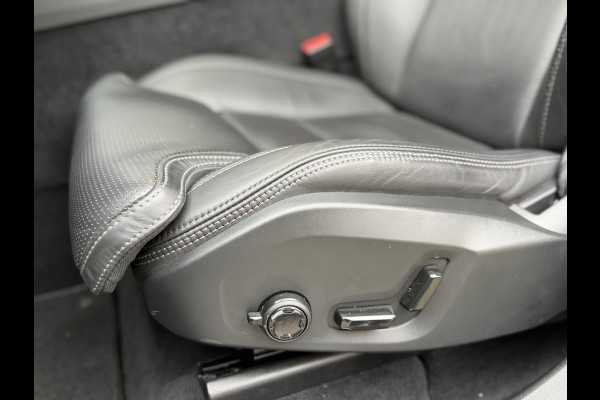 Volvo XC60 2.0 T8 Plug-in hybrid AWD R-Design |Facelift|Pano|Bowers & Wilkins|Stoel Ventilatie|Pilot Assist|Trekhaak