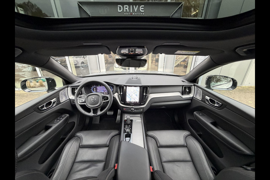 Volvo XC60 2.0 T8 Plug-in hybrid AWD R-Design |Facelift|Pano|Bowers & Wilkins|Stoel Ventilatie|Pilot Assist|Trekhaak