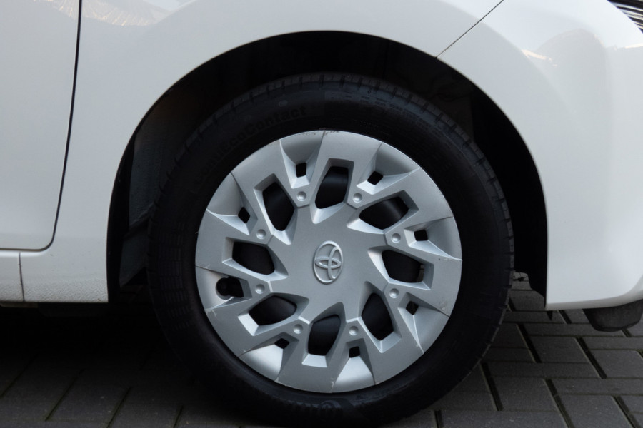 Toyota Aygo 1.0 VVT-i x-play | CAMERA | APPLE CARPLAY / ANDROID AUTO | ELEKTRISCHE RAMEN