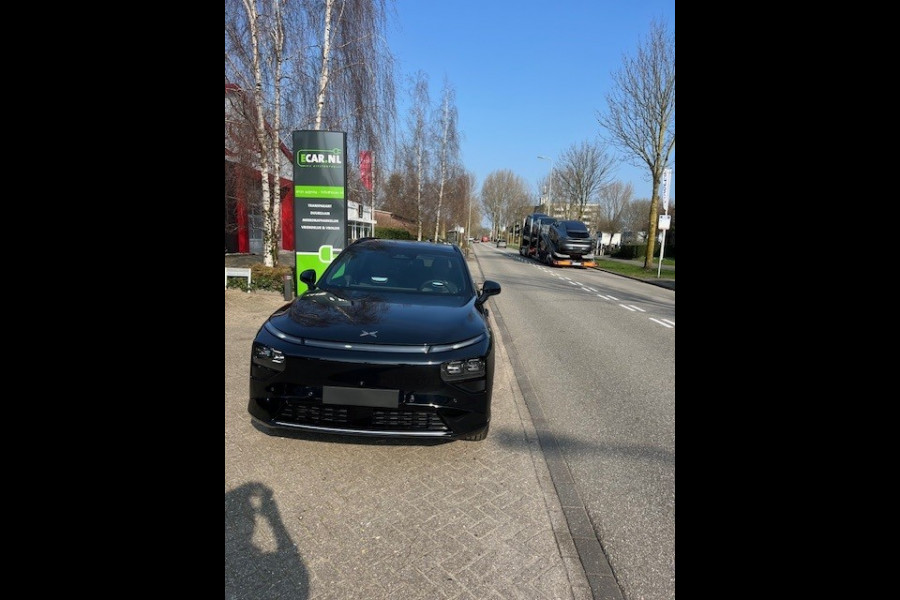 XPeng G9 RWD Long Range 94.6 kWh Trekhaak, 21 inch velgen, Stoelventilatie, Panoramadak, Trekhaak