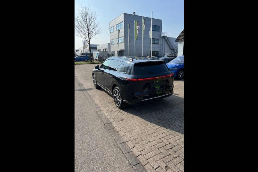 XPeng G9 RWD Long Range 94.6 kWh Trekhaak, 21 inch velgen, Stoelventilatie, Panoramadak, Trekhaak