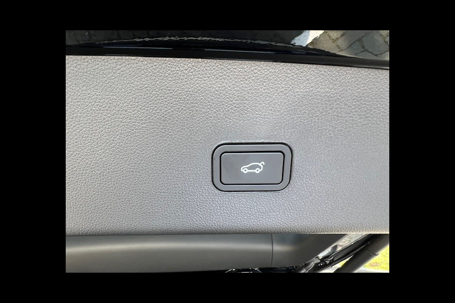 XPeng G9 RWD Long Range 94.6 kWh Trekhaak, 21 inch velgen, Stoelventilatie, Panoramadak, Trekhaak