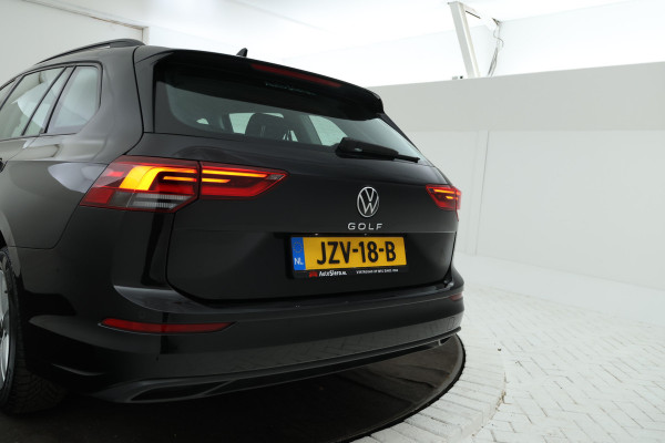 Volkswagen Golf 2.0 TDI Life Business Automaat, Navigatie,