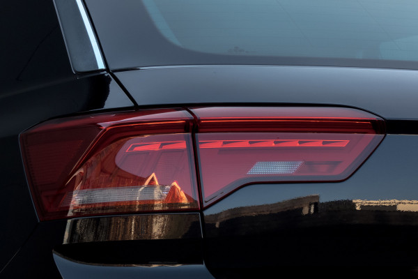 Volkswagen T-Roc 1.0 TSI | PARKEERSENSOREN | APPLE CARPLAY / ANDROID AUTO | NAVIGATIE