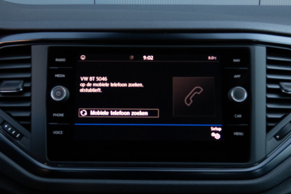 Volkswagen T-Roc 1.0 TSI | PARKEERSENSOREN | APPLE CARPLAY / ANDROID AUTO | NAVIGATIE