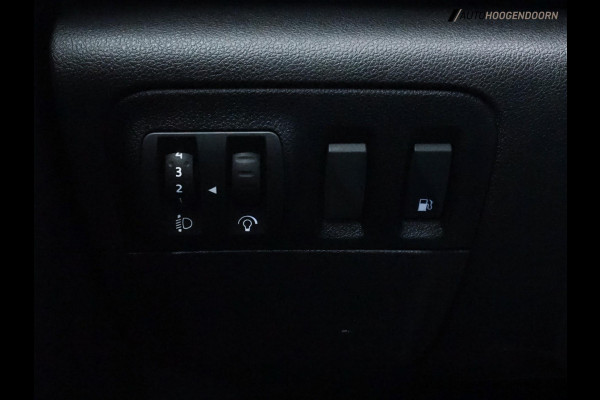 Renault Mégane Estate 1.6 E-Tech Plug-In Hybrid 160 R.S. Line (APPLE CARPLAY,LED,KEYLESS,PARKEERSENSOREN,SPORTSTOELEN,LM-VELGEN)