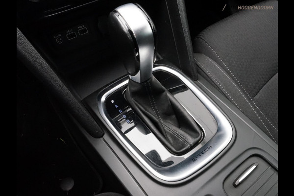 Renault Mégane Estate 1.6 E-Tech Plug-In Hybrid 160 R.S. Line (APPLE CARPLAY,LED,KEYLESS,PARKEERSENSOREN,SPORTSTOELEN,LM-VELGEN)