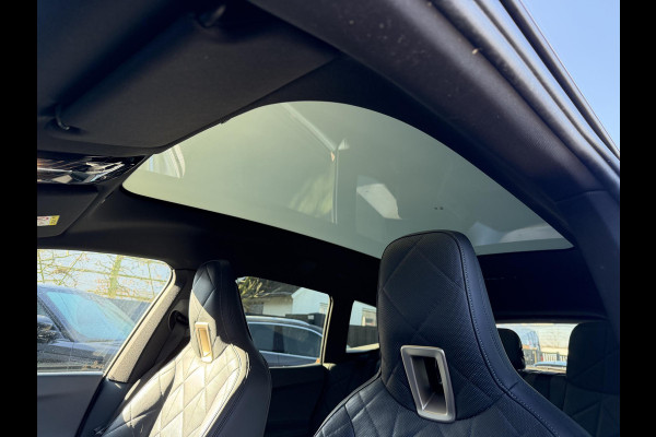 BMW iX xDrive50 High Executive 112 kWh SOH 92% | Sky Lounge | 360* Camera | Massage | Stoelventilatie/Verwarming | Elektrische Trekhaak |