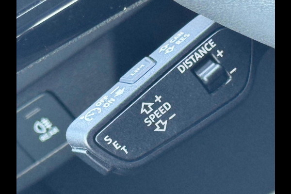 Audi Q4 e-tron 45 Advanced edition 82 kWh, achteruitrijcamera, stoelverwarming, sfeerverlichting, 1 e eigenaar, NL auto met nap