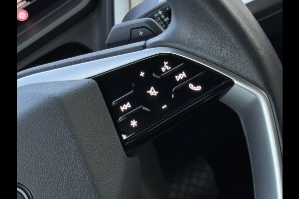 Audi Q4 e-tron 45 Advanced edition 82 kWh, achteruitrijcamera, stoelverwarming, sfeerverlichting, 1 e eigenaar, NL auto met nap