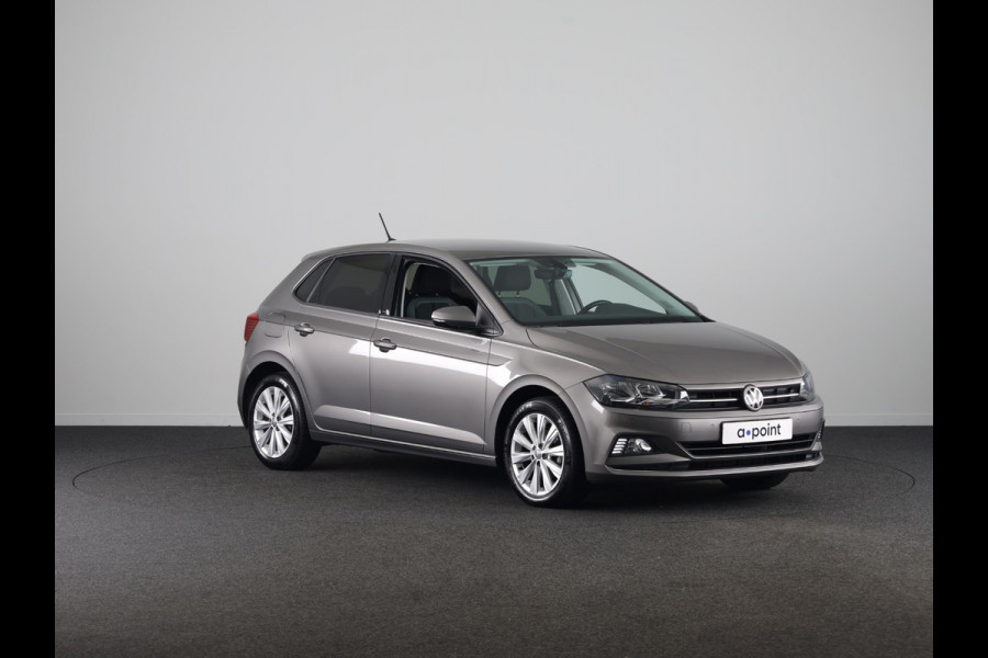 Volkswagen Polo 1.0 TSI Highline 95 PK | Navigatie | Parkeersensoren | Extra getint glas | ECC airco