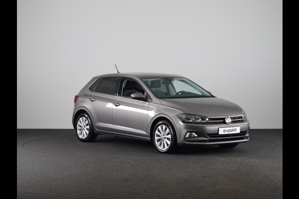 Volkswagen Polo 1.0 TSI Highline 95 PK | Navigatie | Parkeersensoren | Extra getint glas | ECC airco