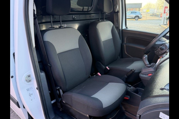 Renault Kangoo 1.5 dCi 75 Energy Comfort AIRCO I NAVI I TREKHAAK I APPLE CARPLAY I 1e EIGENAAR I COMPLETE ONDERHOUDSHISTORIE