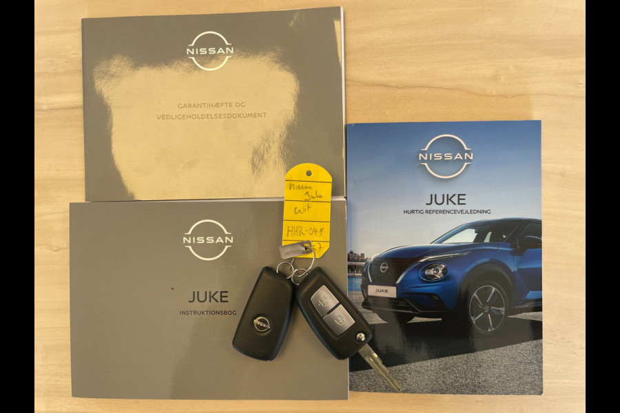 Nissan Juke 1.0 DIG-T Acenta|AUTOMAAT|BLACK/WHITE EDITION|STOELVERWARMING|APPLE CARPLAY|CAMERA|CLIMATE,CRUISE CONTROL|LANE|PDC-A|