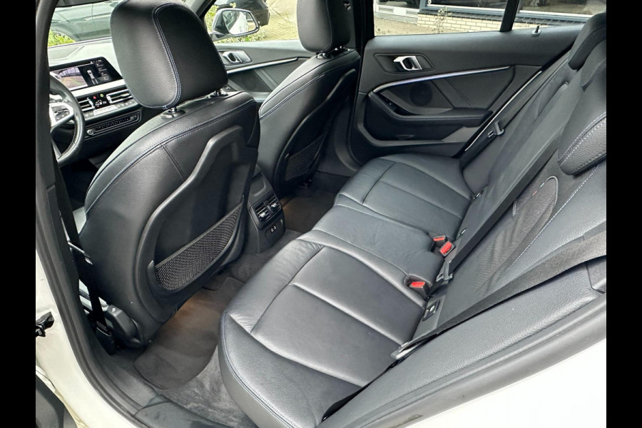 BMW 1-serie 118i High Executive Edition M-PAKKET l PANO l