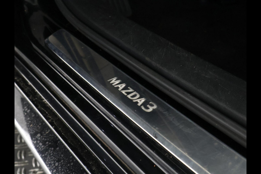 Mazda 3 2.0 e-SkyActiv-X M Hybrid 186 Black Luxury | Navigatie | Stoelverwarming | Camera |