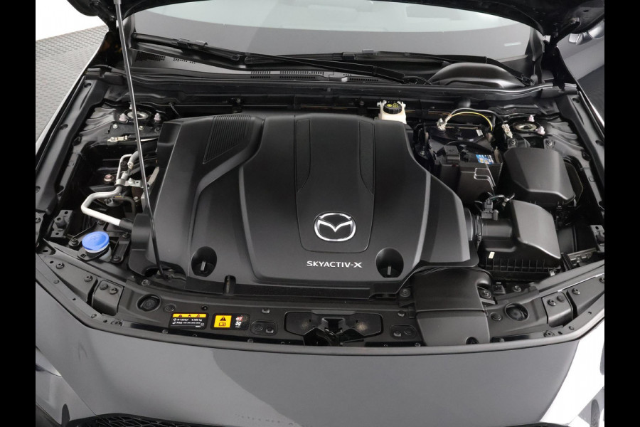 Mazda 3 2.0 e-SkyActiv-X M Hybrid 186 Black Luxury | Navigatie | Stoelverwarming | Camera |