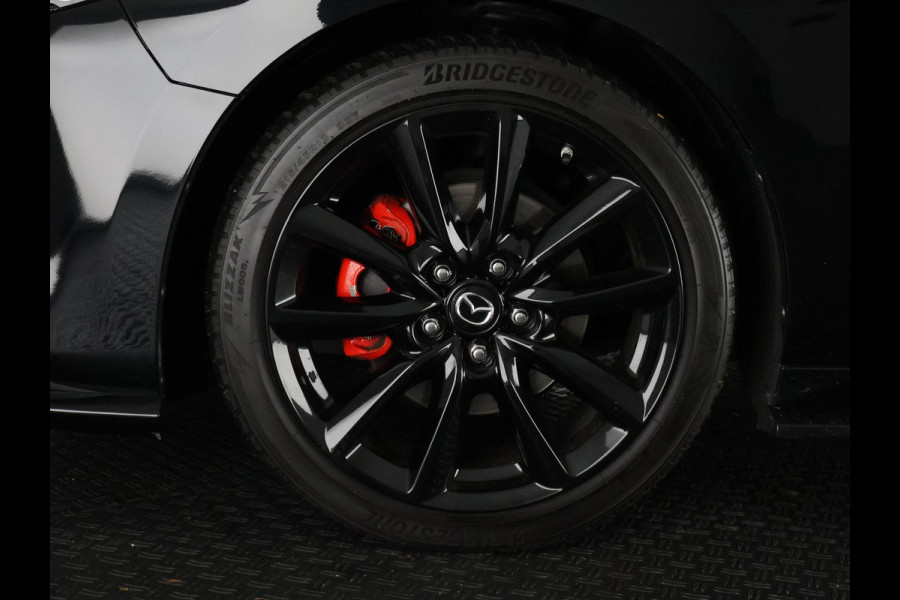Mazda 3 2.0 e-SkyActiv-X M Hybrid 186 Black Luxury | Navigatie | Stoelverwarming | Camera |