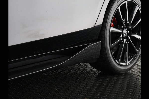 Mazda 3 2.0 e-SkyActiv-X M Hybrid 186 Black Luxury | Navigatie | Stoelverwarming | Camera |