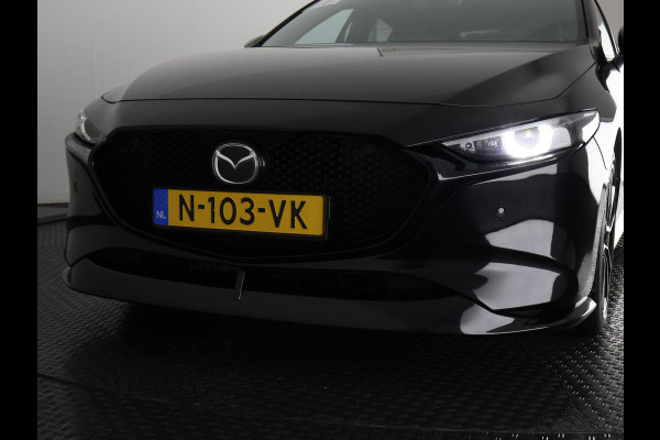 Mazda 3 2.0 e-SkyActiv-X M Hybrid 186 Black Luxury | Navigatie | Stoelverwarming | Camera |