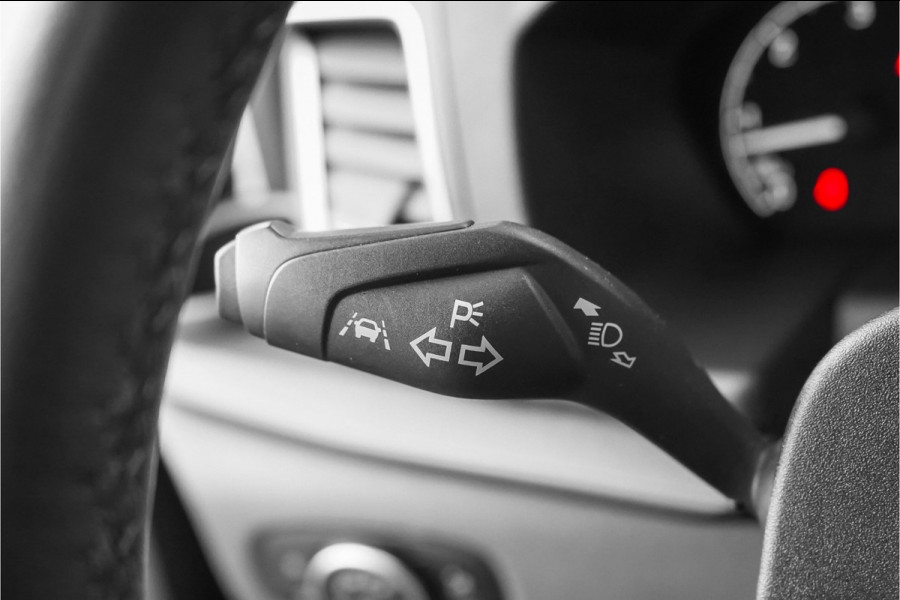 Ford Transit Custom 320 2.0 TDCI L1H1 Sport DC 5-Pers 2x Schuifdeur Trekhaak