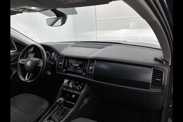 Škoda Kodiaq 1.5 TSI Style 7 persoons (Perfect onderH, Camera, Navi , Parkeersensoren V+A, Carplay, Etc)