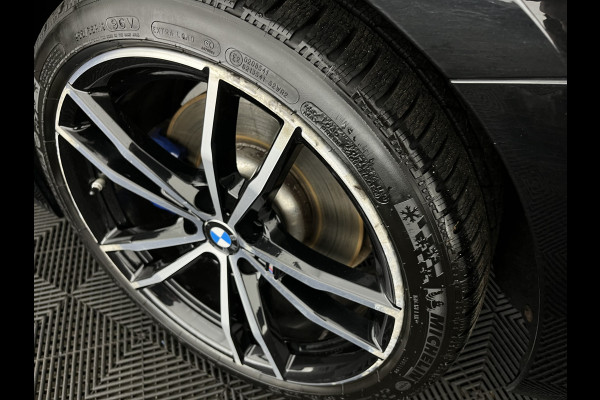 BMW 3 Serie Touring 330e eDrive M-Sportpack Edition (Plug-In) (INCL-BTW) *PANO | LEATHER | HEAD-UP | ADAPTIVE-CRUISE | FULL-LED | KEYLESS | DIGI-COCKPIT | HEATED-SPORTSEATS | CAMERA | HIFI-SOUND | PRIVACYGLASS | DAB+ | SHIFTPADDLES | NAVI-FULLMAP | 19"A