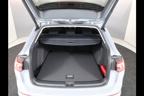 Volkswagen Golf variant Life Edition 1.5 TSI 116 pk Hand. | 18" LM | Stoel & stuurverwarming | Climatronic |