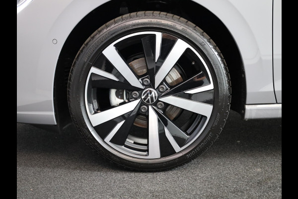 Volkswagen Golf variant Life Edition 1.5 TSI 116 pk Hand. | 18" LM | Stoel & stuurverwarming | Climatronic |
