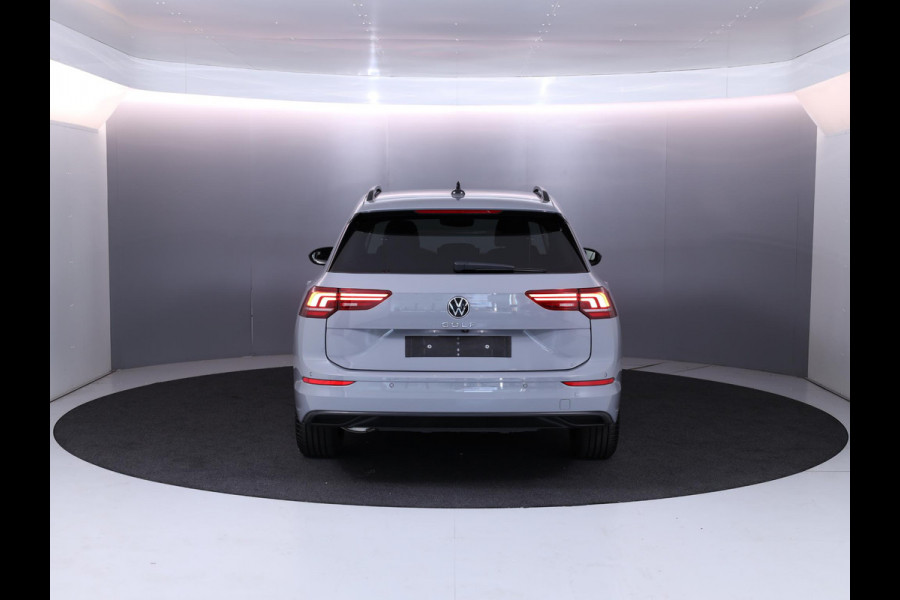 Volkswagen Golf variant Life Edition 1.5 TSI 116 pk Hand. | 18" LM | Stoel & stuurverwarming | Climatronic |