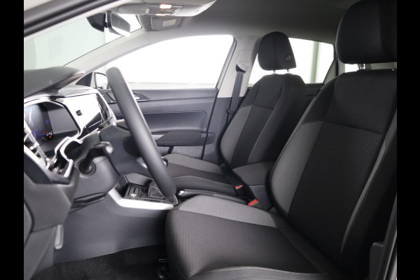Volkswagen Polo GP Life Edition 1.0 95 pk 5 versn. Hand | 15" LM | Stoelverwarming | Camera |