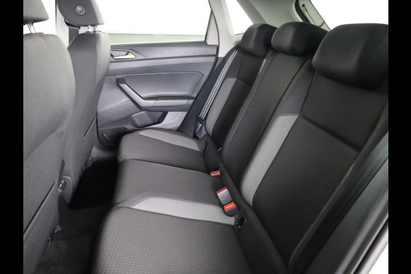 Volkswagen Polo GP Life Edition 1.0 95 pk 5 versn. Hand | 15" LM | Stoelverwarming | Camera |