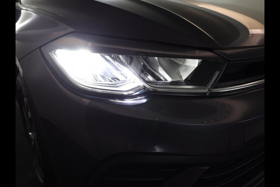 Volkswagen Polo GP Life Edition 1.0 95 pk 5 versn. Hand | 15" LM | Stoelverwarming | Camera |