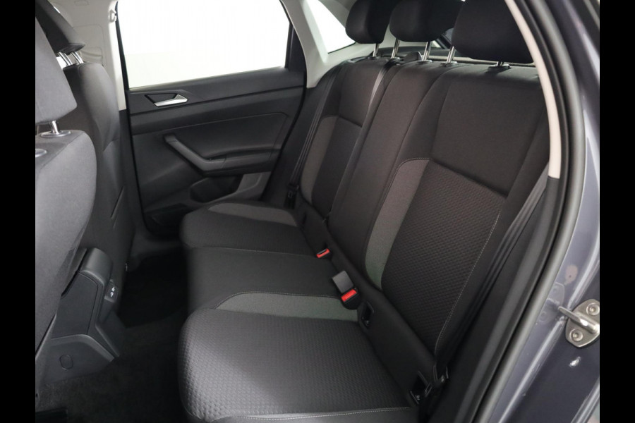 Volkswagen Polo GP Life Edition 1.0 95 pk 5 versn. Hand | 15" LM | Stoelverwarming | Camera |