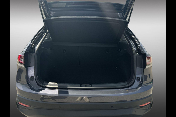 Volkswagen Taigo Life Edition 1.0 95 pk 5 versn. Hand | Climatronic | Trekhaak | Stoelverwarming | Camera |