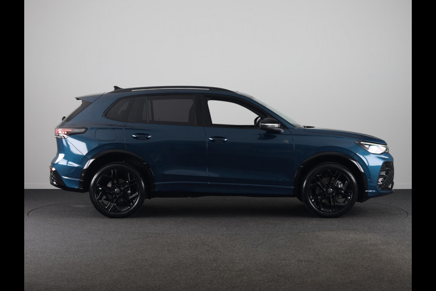 Volkswagen Tiguan R-Line Edition 1.5 eHybrid 204 PK DSG | 20" LM |  Black Style | Stoel & stuurverwarming | Trekhaak |