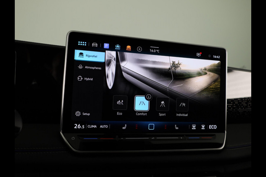 Volkswagen Tiguan R-Line Edition 1.5 eHybrid 204 PK DSG | 20" LM |  Black Style | Stoel & stuurverwarming | Trekhaak |