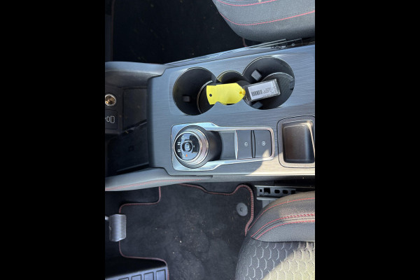 Ford Kuga 2.5 FHEV ST-Line | SCI | 190pk | Geen stekker nodig | Winterpack | Sync 4 Navigatie | Apple Carplay/Android auto | Achteruitrijcamera | All Weatherbanden