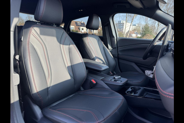 Ford Mustang Mach-E Extended Premium RWD 91 kWh | SCI | 294pk | Technology Pack Plus | Adaptieve Cruise |