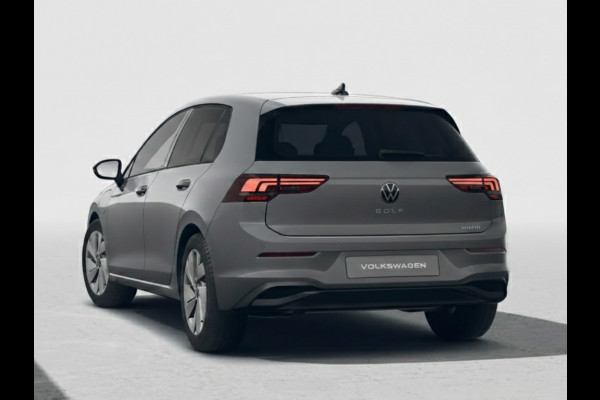 Volkswagen Golf Life Edition 1.5 eHybrid 204 PK | 17 "LM velgen | Stoel & Stuurverwarming | Camera |