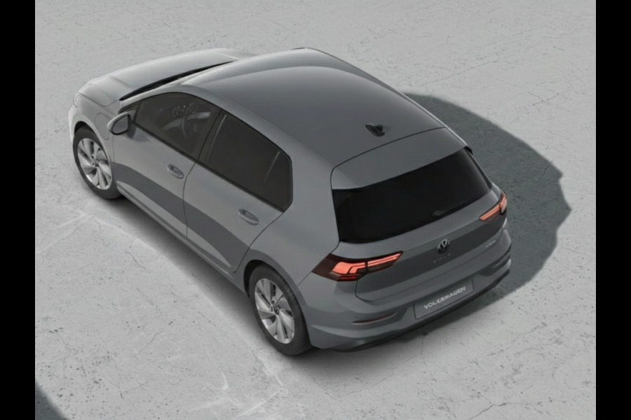 Volkswagen Golf Life Edition 1.5 eHybrid 204 PK | 17 "LM velgen | Stoel & Stuurverwarming | Camera |