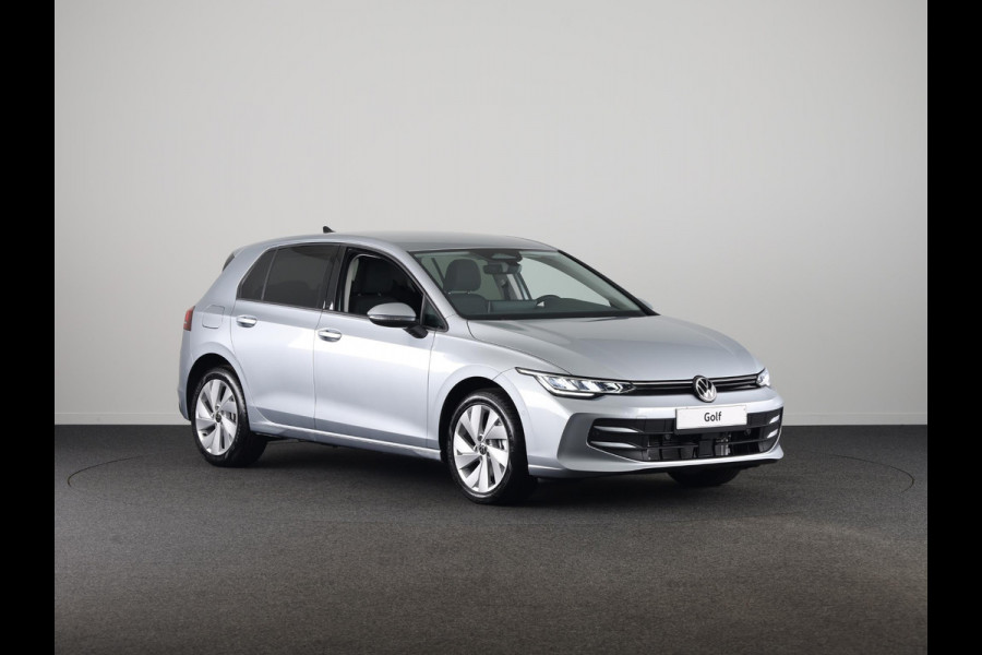 Volkswagen Golf Life Edition 1.5 eHybrid 204 PK | 17 "LM velgen | Stoel & Stuurverwarming | Camera |