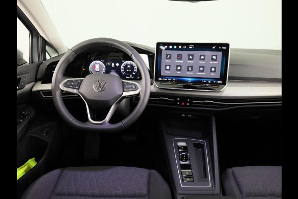 Volkswagen Golf Life Edition 1.5 eHybrid 204 PK | 17 "LM velgen | Stoel & Stuurverwarming | Camera |