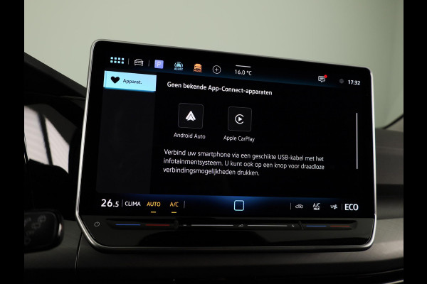 Volkswagen Golf Life Edition 1.5 eHybrid 204 PK | 17 "LM velgen | Stoel & Stuurverwarming | Camera |