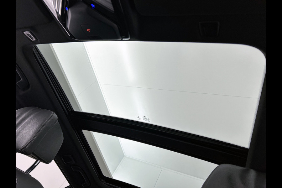 BMW 5 Serie Touring 520i M-SPORT High Executive VOL(Dealer OnderH, Panorama, StoelV+Koel, Trekhaak, 360 Camera, Lane Assist, Etc)